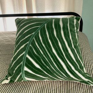Williams Sonoma Home Green and White Beach House Pillow Case